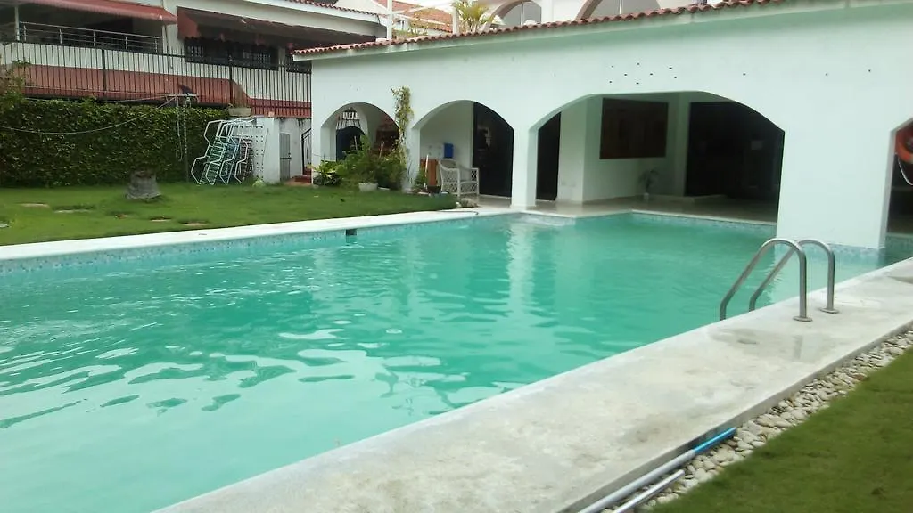 Casa Madrigal Hotel Santo Domingo 0*,