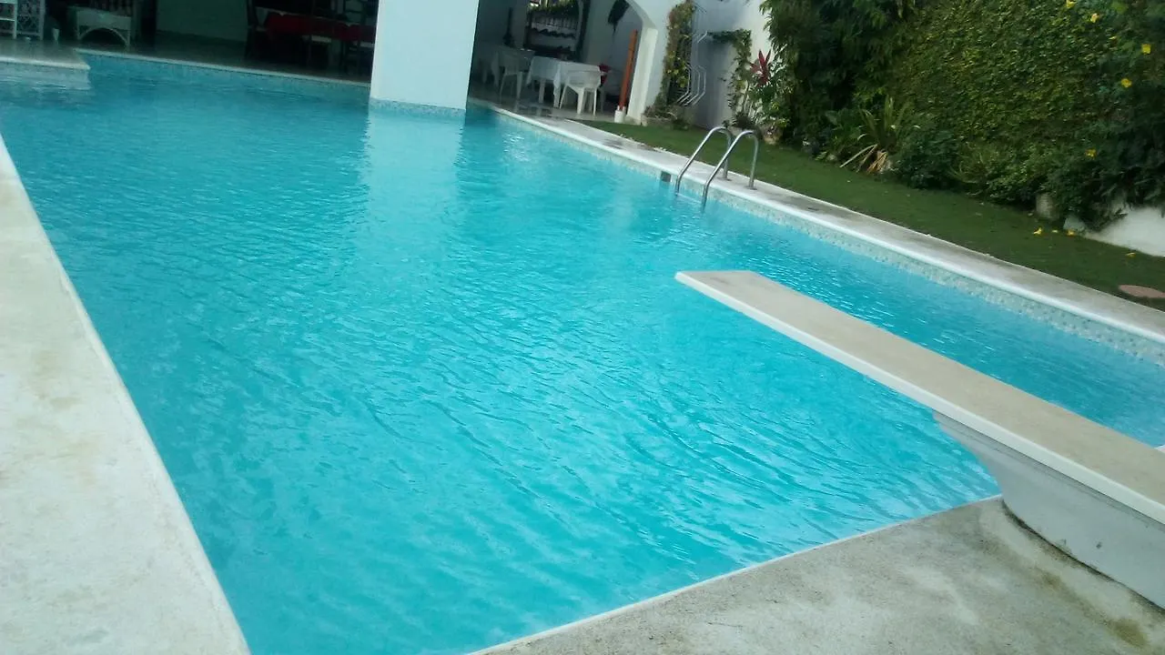 Casa Madrigal Hotel Santo Domingo